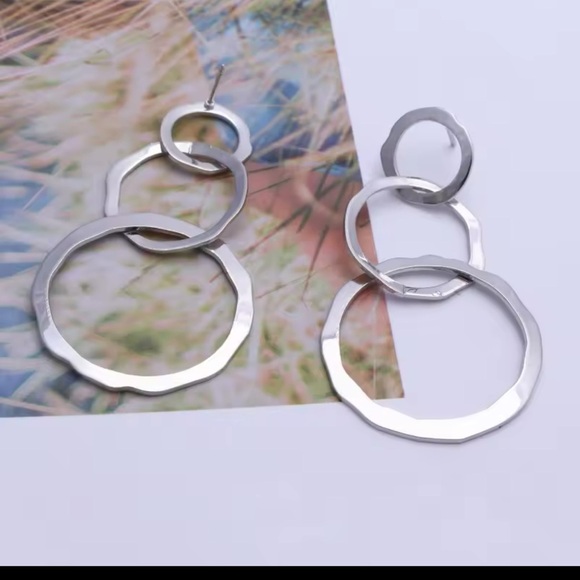 Silver Three Circle Glossy Dangle Earrings - Picture 2 of 4